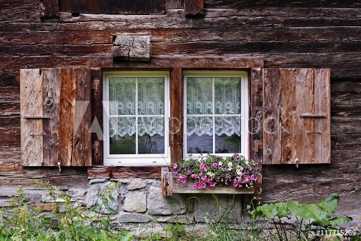 Picture of Altes Fenster einer Berghtte